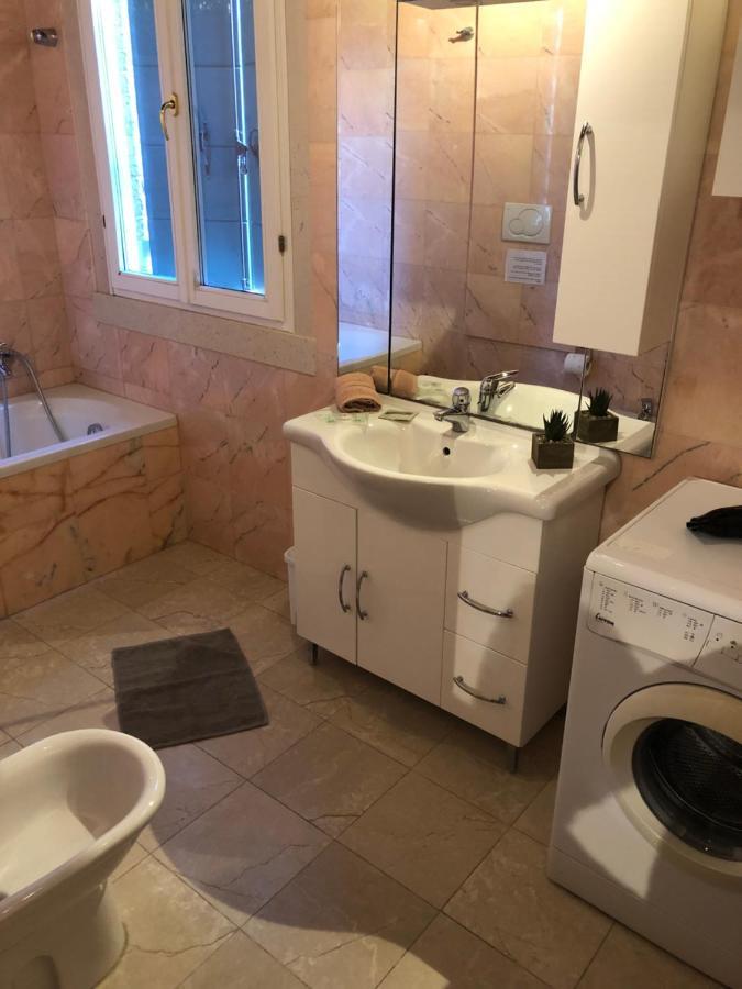 Salamon Guest House Венеция Экстерьер фото